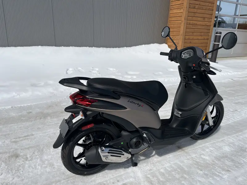 2024 Piaggio LIBERTY 50 S thumbnail 3