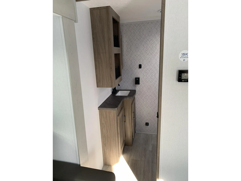 Coachmen Freedom Express 245rks 2026 alt