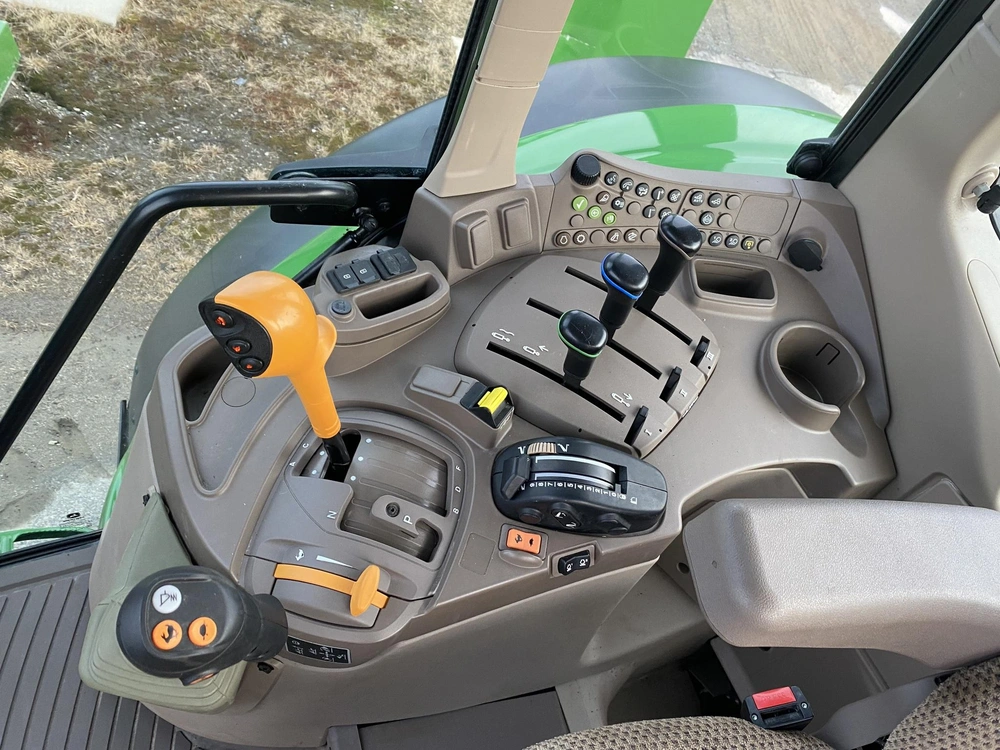 2024 John Deere 6120m alt