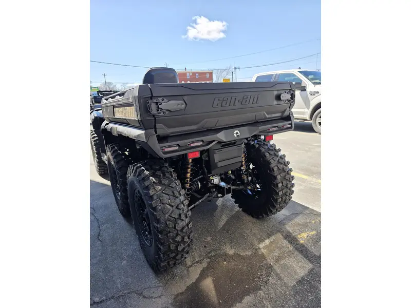 Can-Am OUTLANDER MAX 6X6 BACKCOUNTRY 1000R 2026