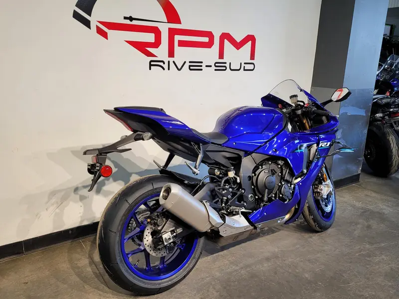 Yamaha YZF-R1 *À partir de 3.99%💳 2026