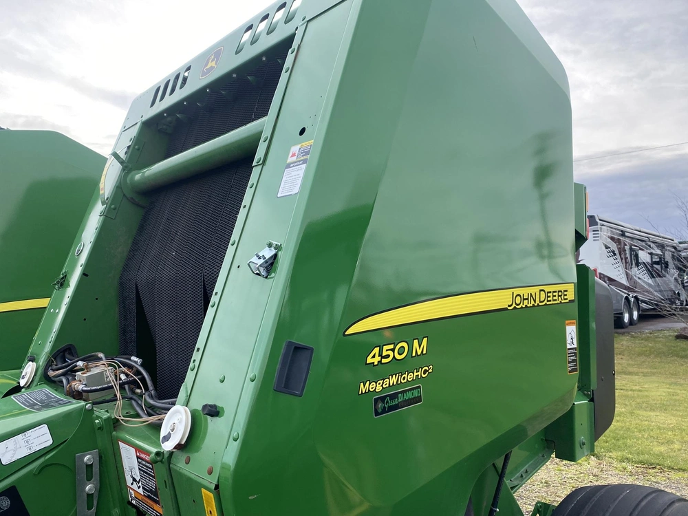 John Deere 450m 2021 alt