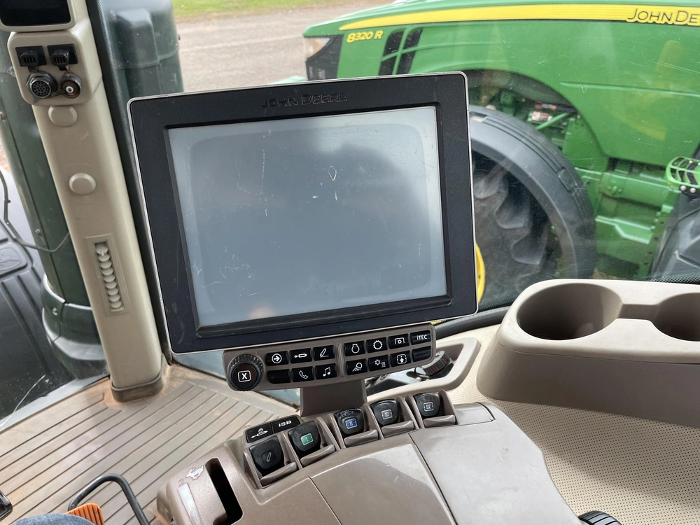 2014 John Deere 8295r alt