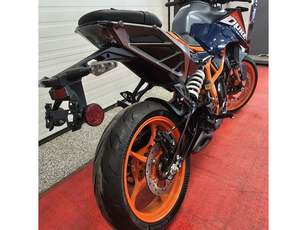 2025 Ktm Duke 390 alt