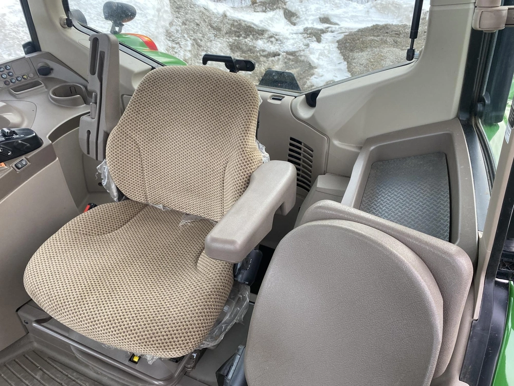 2024 John Deere 6175m alt