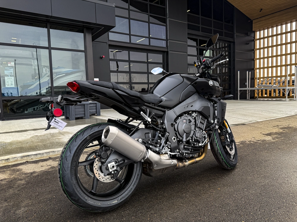 2026 Yamaha Mt-10 alt