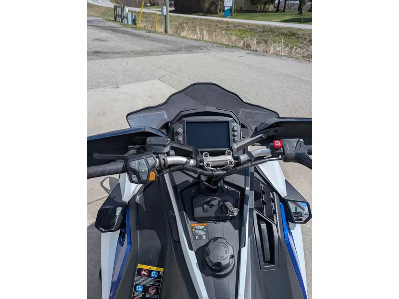 Polaris 850 Indy Adventure 137 2023
