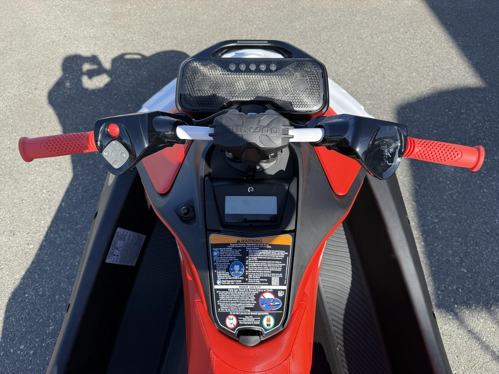 2025 Sea-doo Spark™ 1up Trixx-90 (sound System) alt