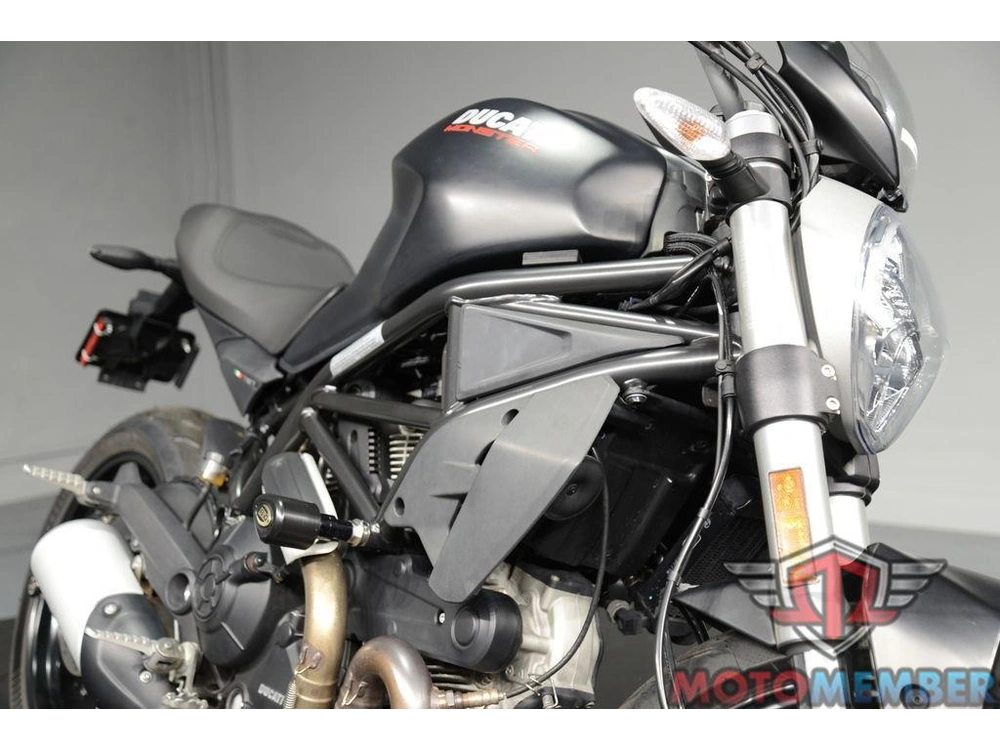 2018 Ducati Monster 797 Plus Dark Stealth alt