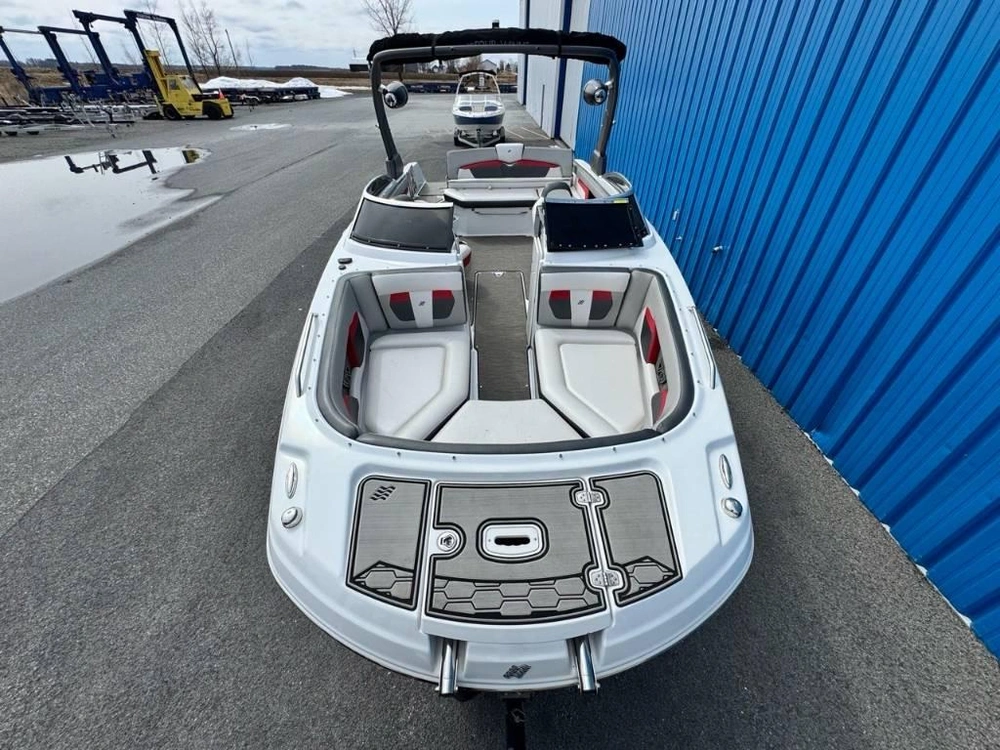 2020 Four Winns Hd220 Surf alt