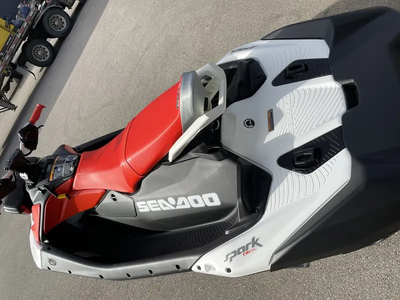 2026 Sea-Doo SPARK™ 3UP TRIXX 90 (Sound system)