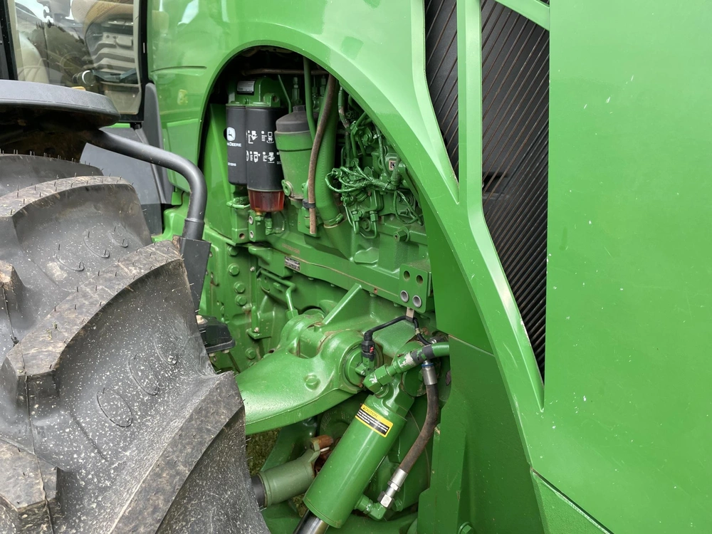 2018 John Deere 8320r alt