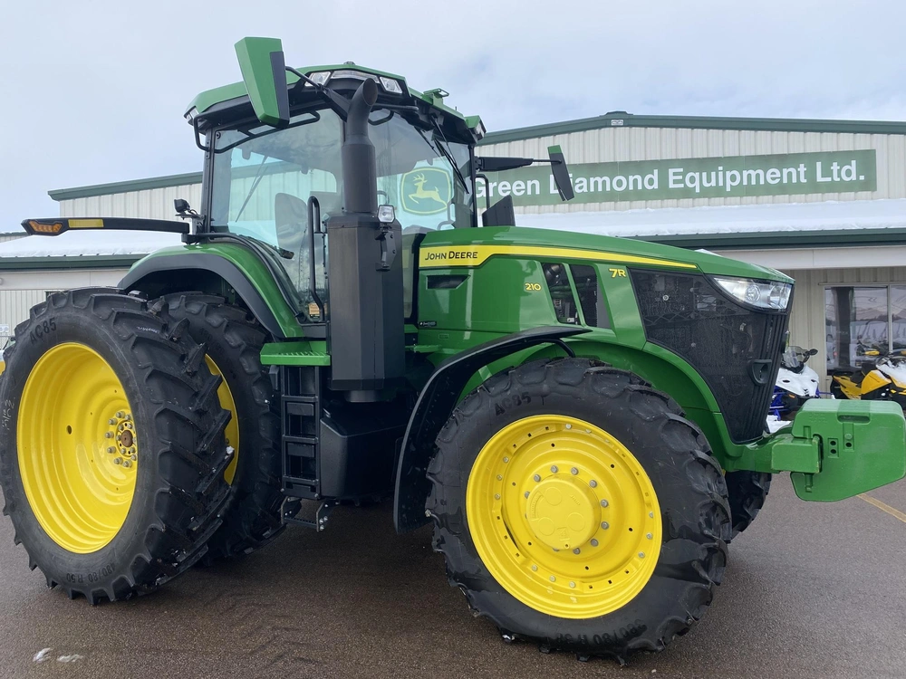 2023 John Deere 7r 210 alt