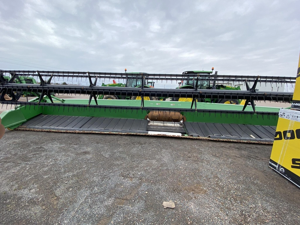 John Deere 635fd 2013 alt