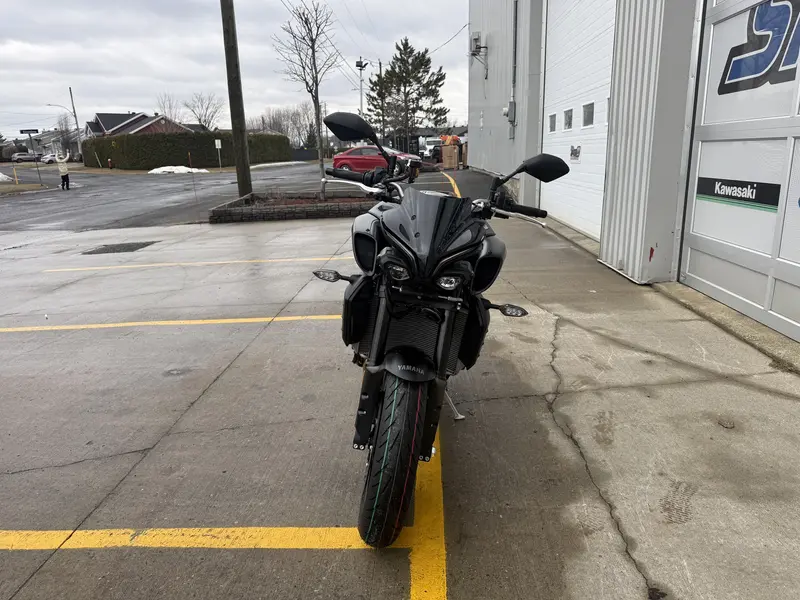2026 Yamaha MT-10 thumbnail 4