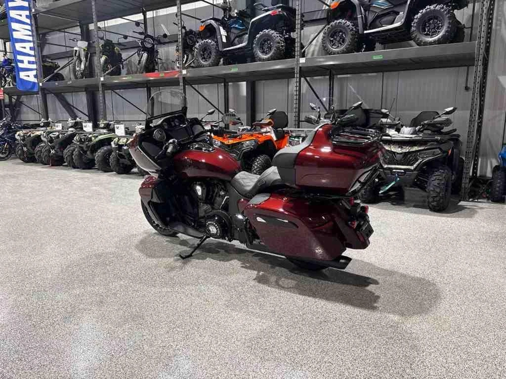 Indian Motorcycle Pursuit Dark Horse + 112 Package 2026 alt