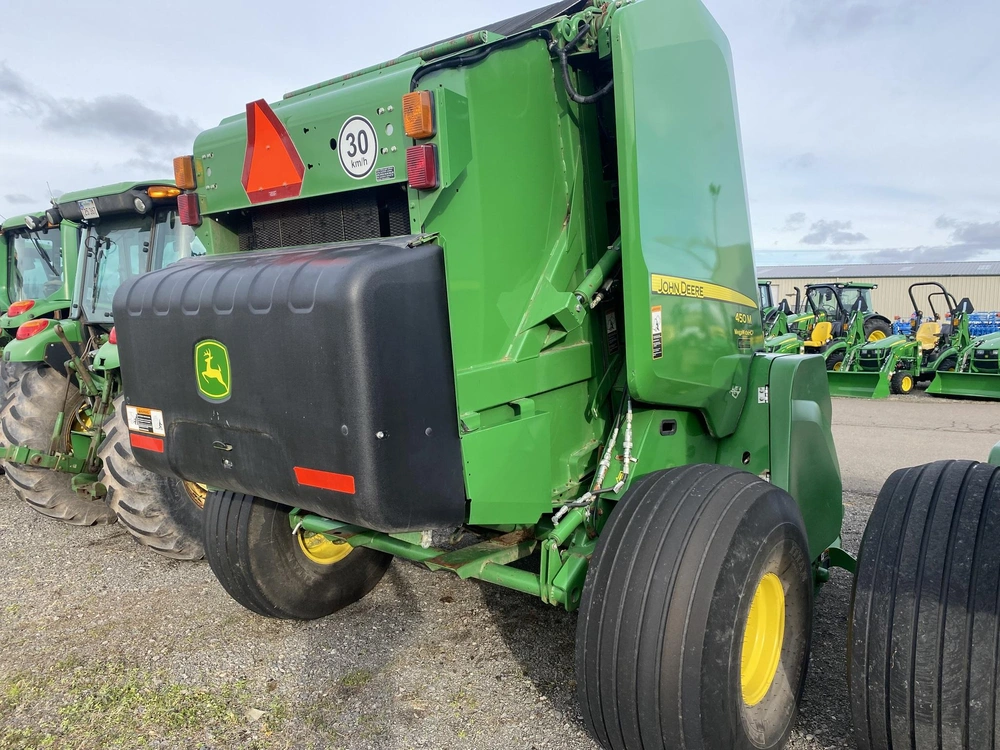John Deere 450m 2021 alt