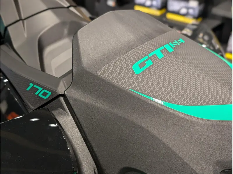 2026 Sea-Doo GTI 170 SE with Sound System - Eclipse Black and Laguna Green thumbnail 7