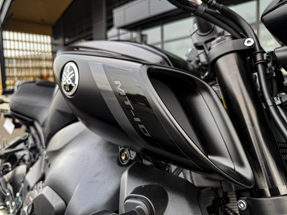 2026 Yamaha Mt-10 alt