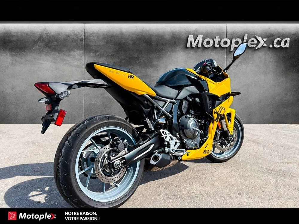 Suzuki Gsx-8r 2024 alt