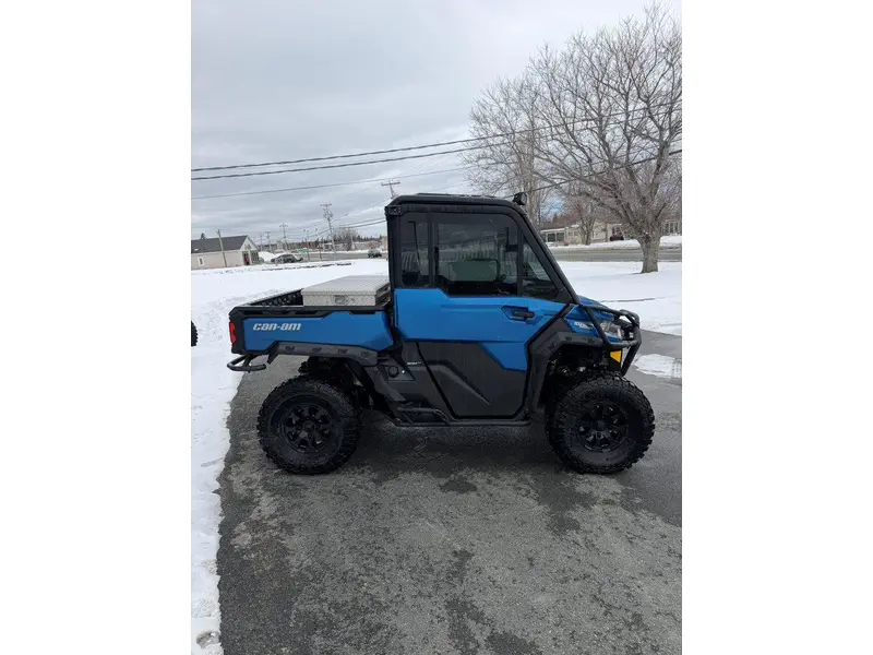 Can-Am DEFENDER LIMITED HD10 2023