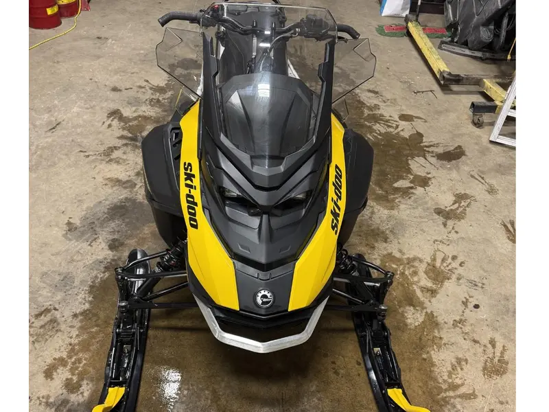 Ski-Doo Renegade® Sport 600 ACE 137 1.25 2026