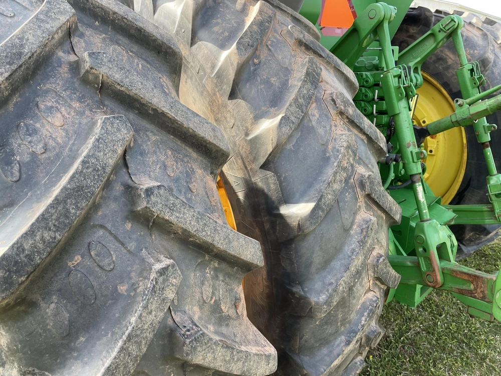 2008 John Deere 8330 alt