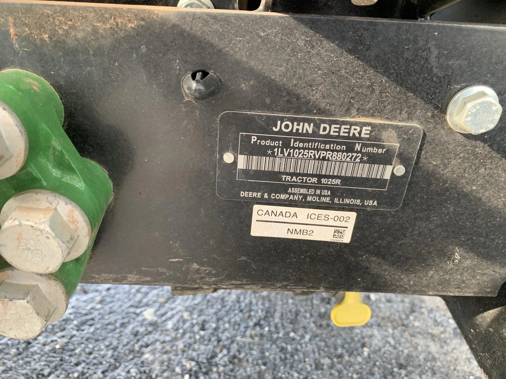 2023 John Deere 1025r alt