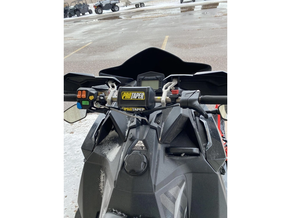 Polaris Switchback Assault 800 2020 alt