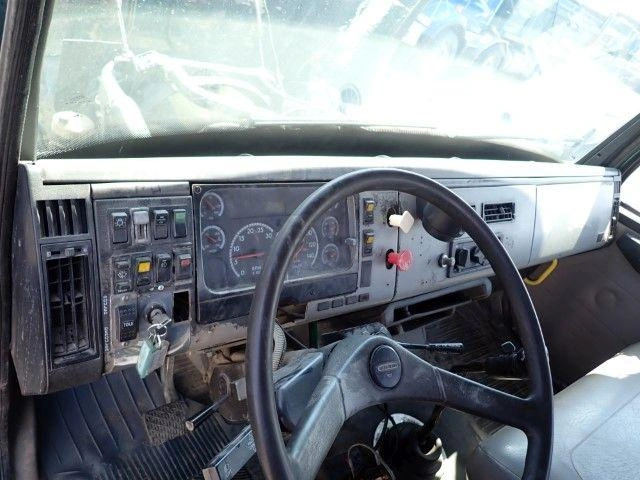 Freightliner Fl80 2003