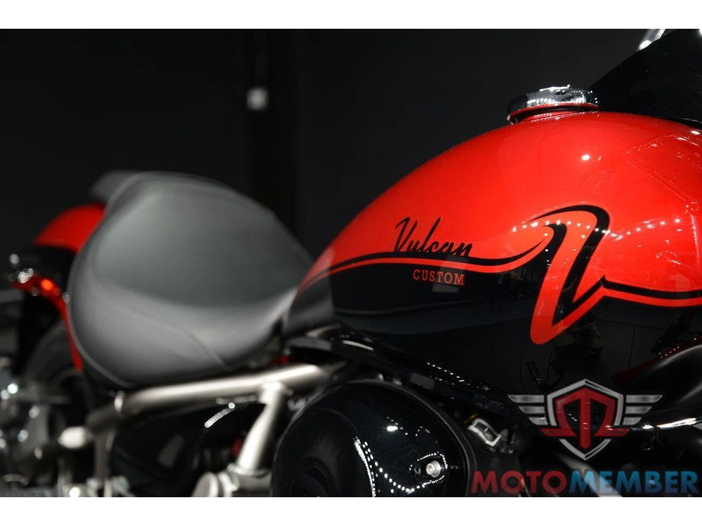 2025 Kawasaki Vulcan® 900 Custom alt