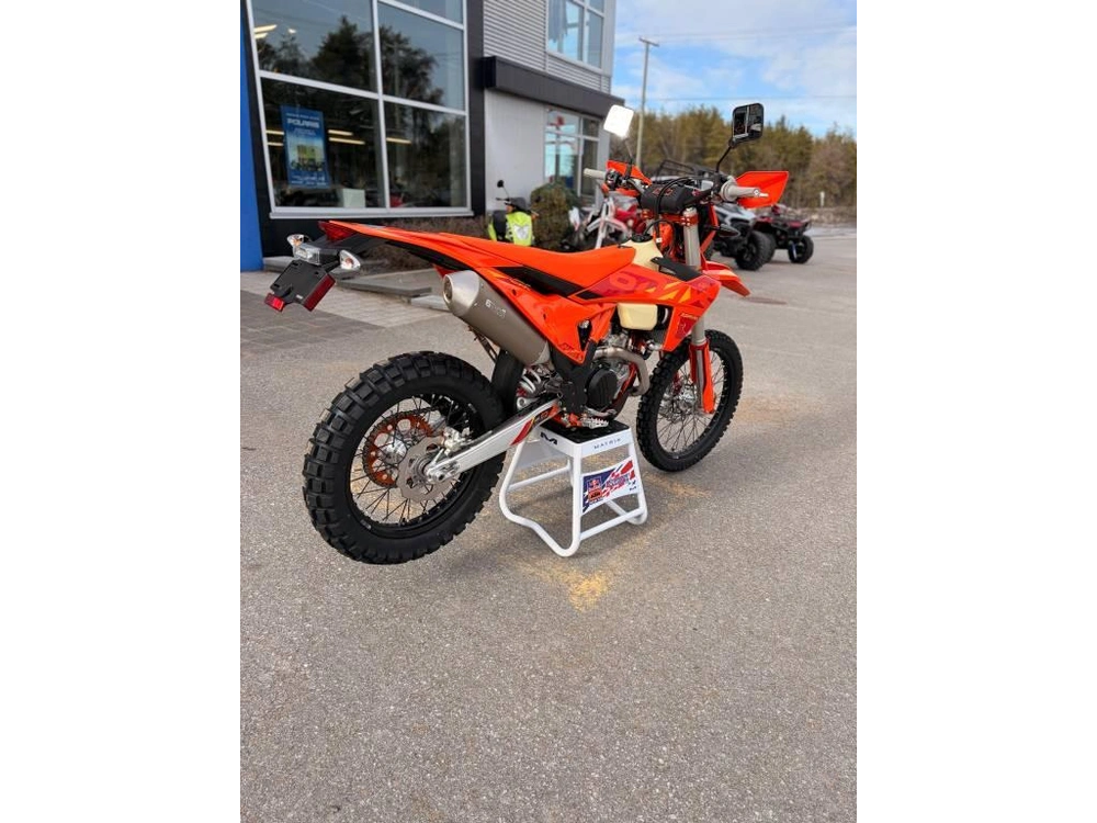 Ktm 500 Exc-f Six Days 2025 alt