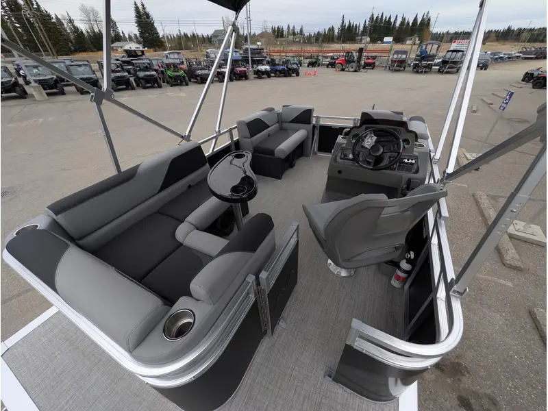 Avalon 1575 Venture Cruise 2026