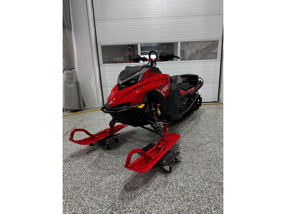 2025 Lynx Shredder Re 3700 850 E-tec Powdermax 2.5" Shot W/ 10.25" Touchscreen Lac alt