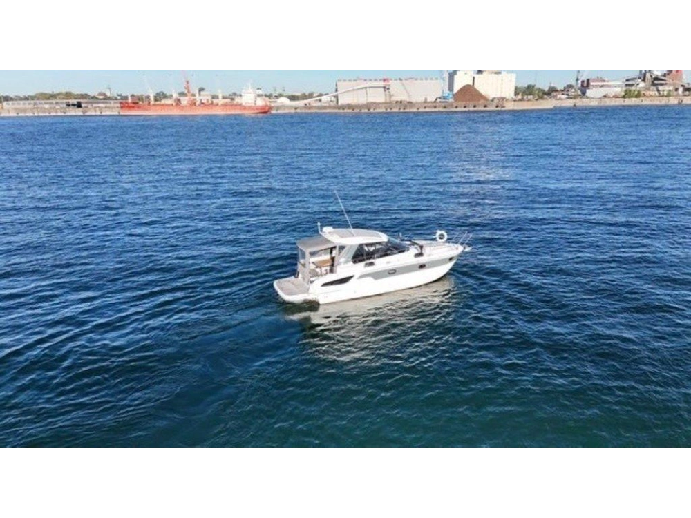 Bavaria S33 Ht Volvo D3-220 2018 alt