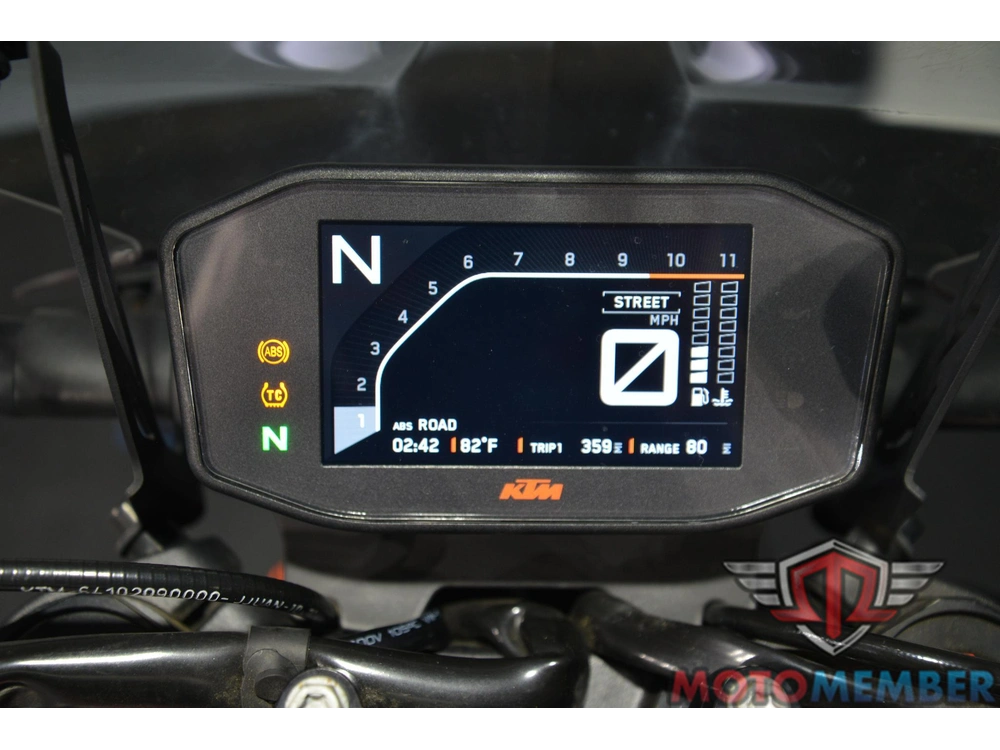 2022 Ktm Duke 890 R alt