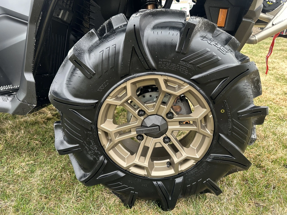 2026 Can-am Outlander Xmr 1000r alt