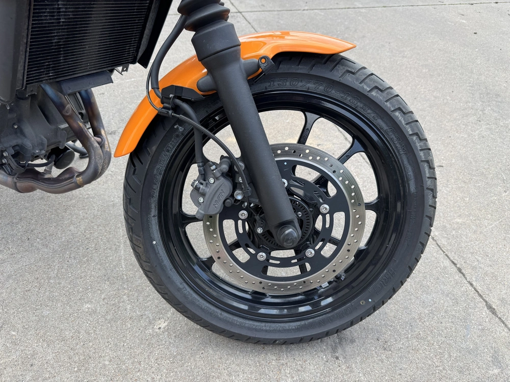 2024 Kawasaki Eliminator® Se Abs alt