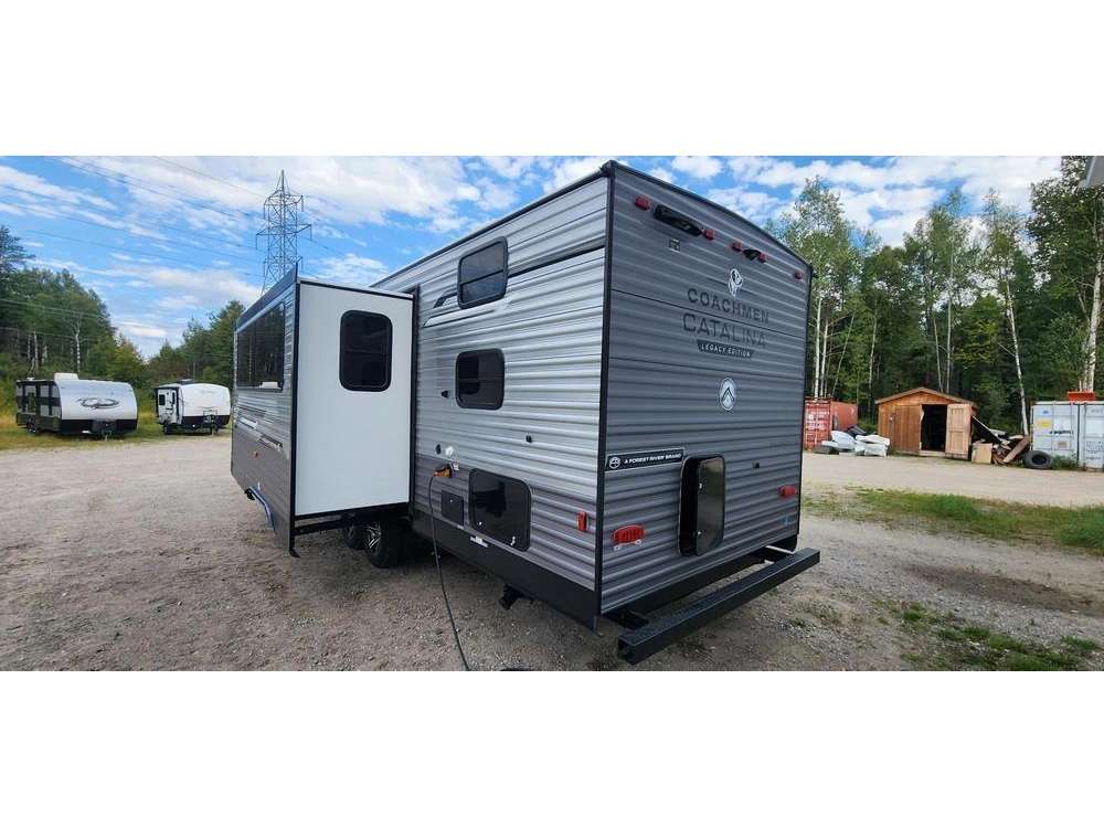 Coachmen Catalina 273dbhckle 2026 alt