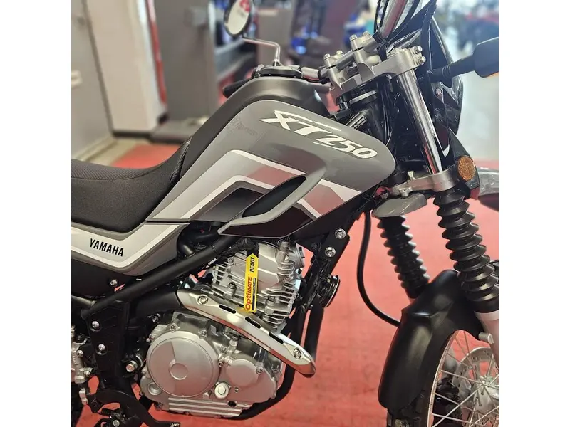2025 Yamaha XT 250 thumbnail 13