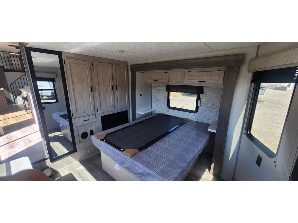 Coachmen Catalina 42condo 2026 alt