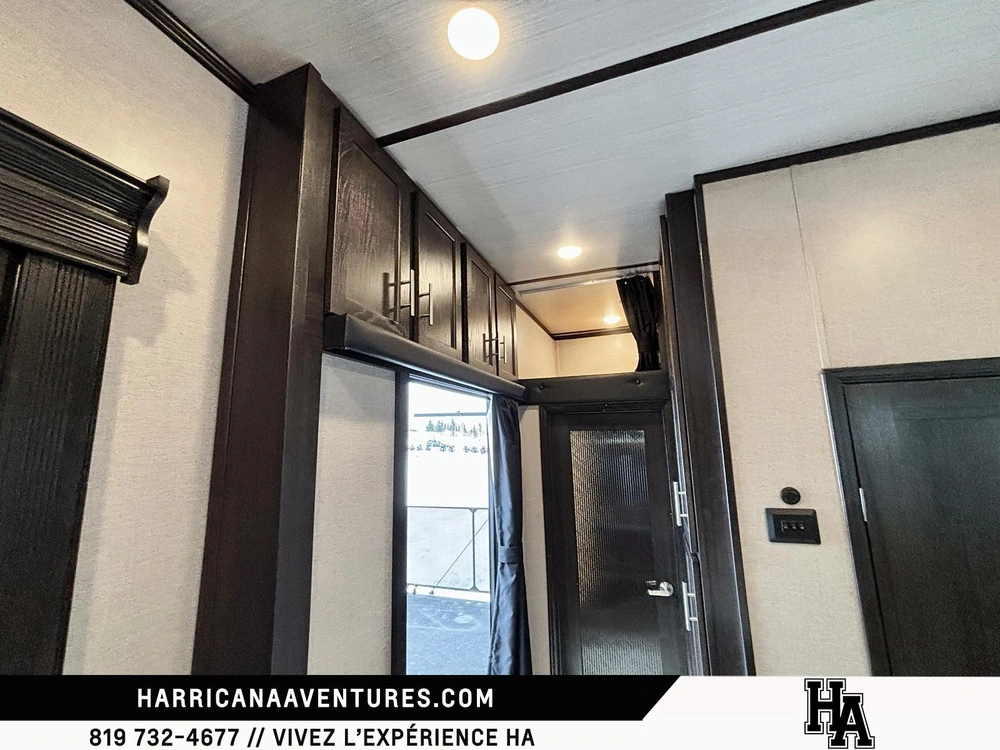 2018 Xlr Tunderbolt 422amp alt