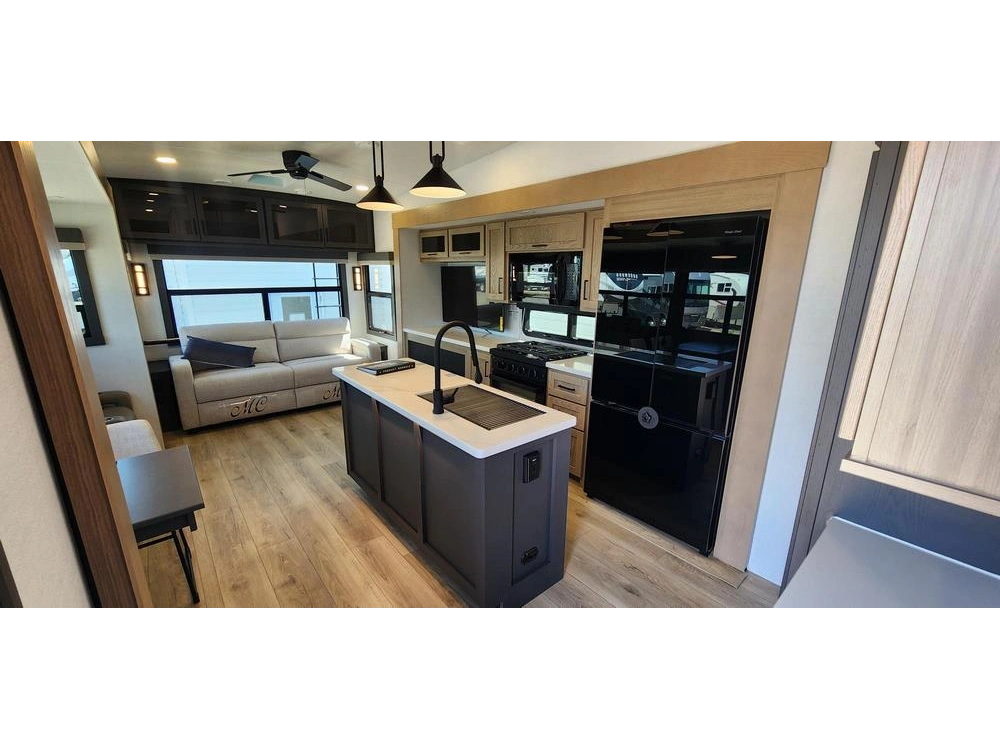 Forest River Rockwood Signature 361rls 2026 alt