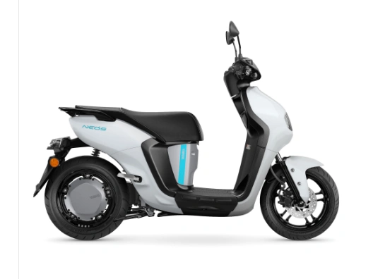 2025 Yamaha Neo's Electric Scooter Ess025sw alt