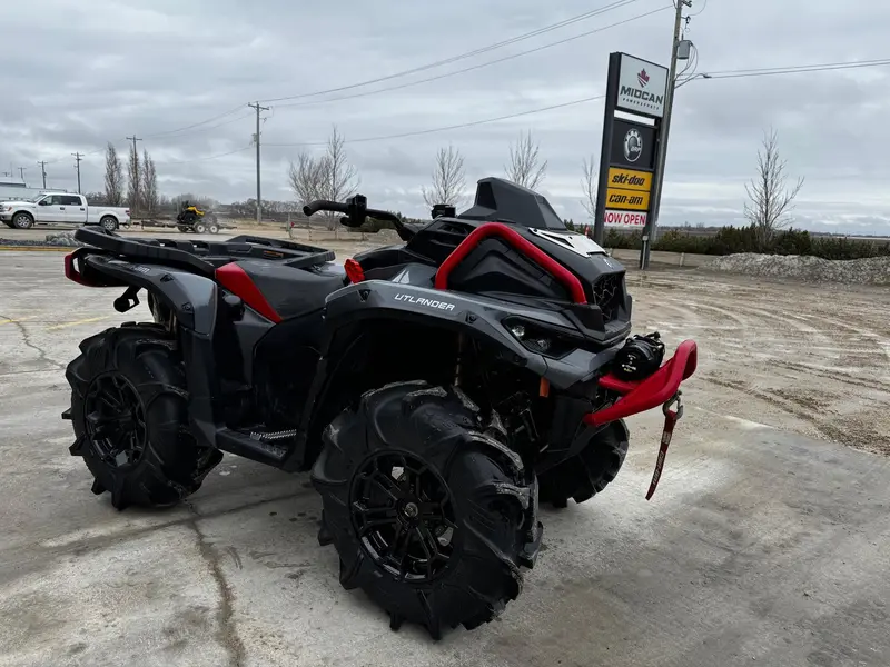 Can-Am outlander xmr 850 2025