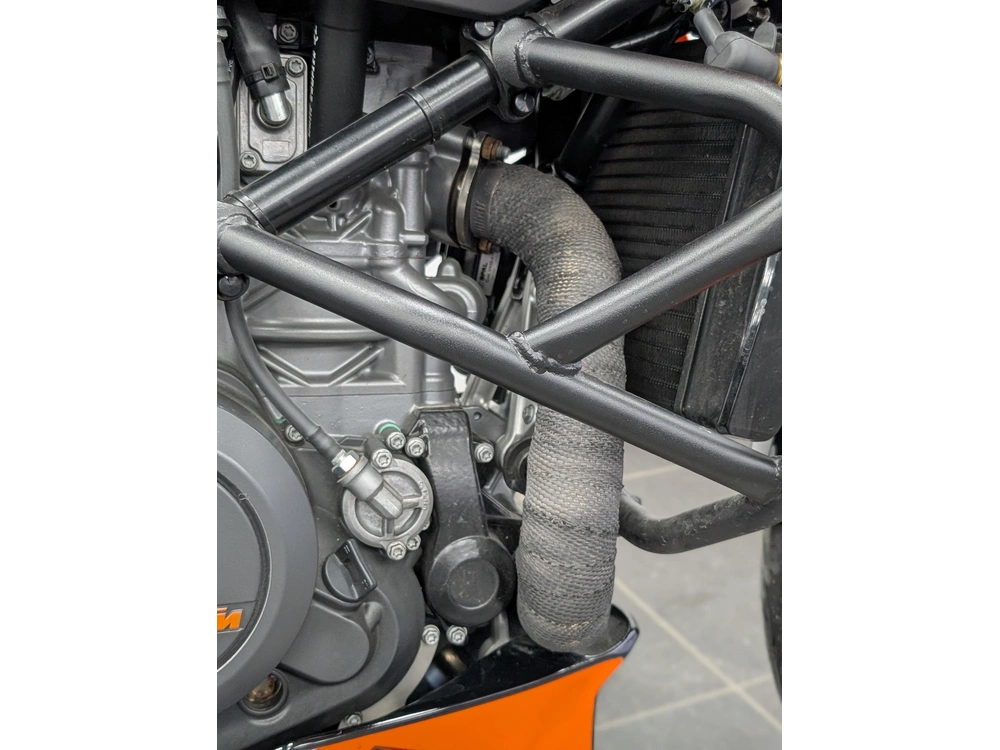 Ktm 690 Duke 5000$ En Modifs. Suspension, Selle, Akrapovic 2018 alt