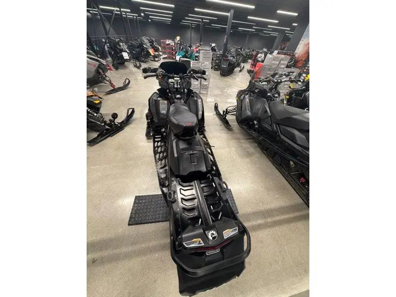 2022 Ski-Doo MXZ X 850 E-TEC Ice Ripper XT