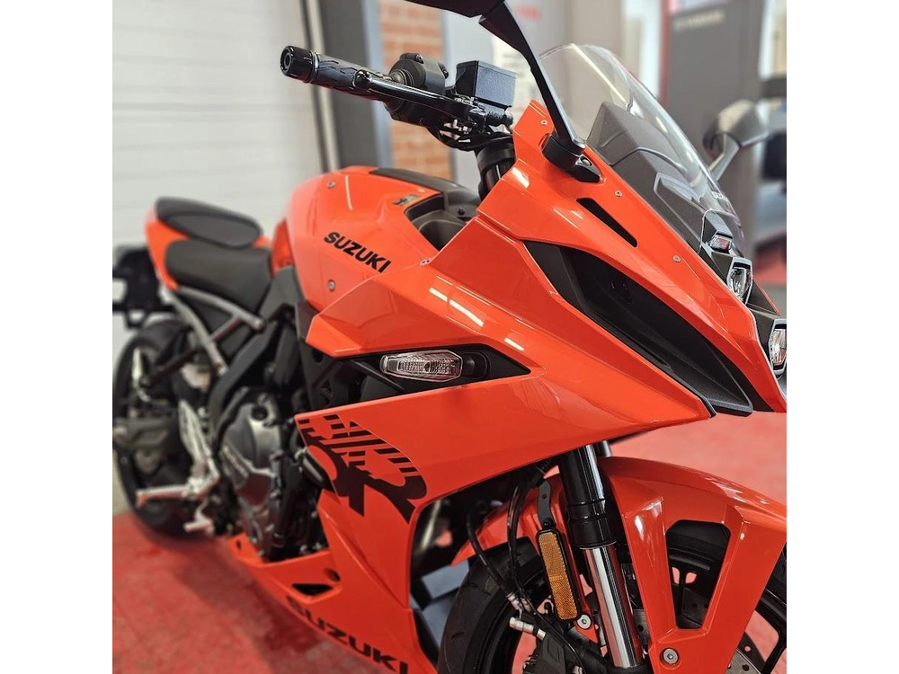 2026 Suzuki Gsx 8r alt