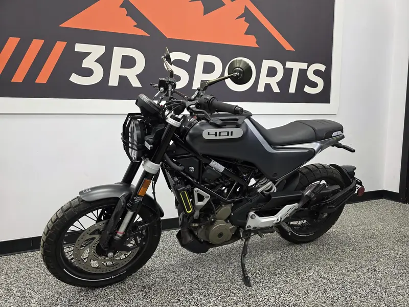 Husqvarna SVARTPILEN 401 2021