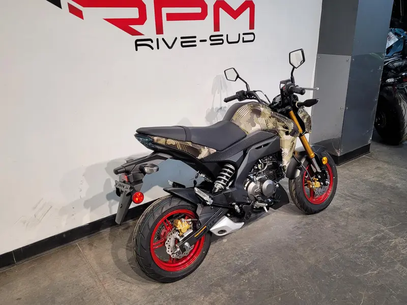 2025 Kawasaki Z125 PRO thumbnail 3